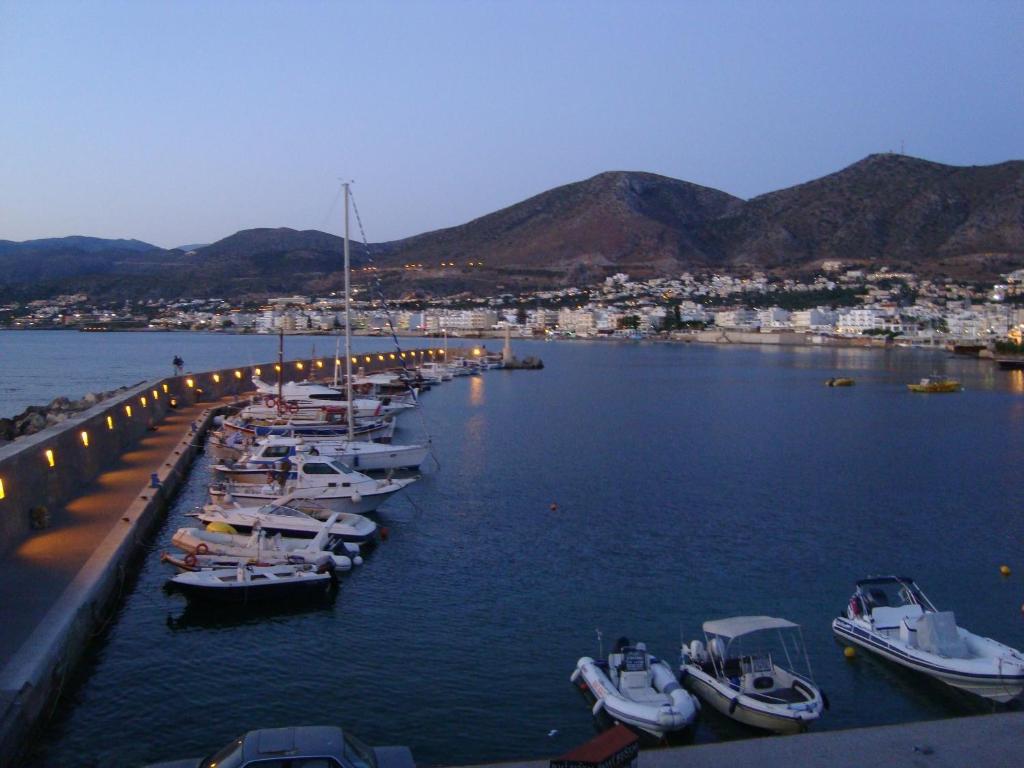 Aris Studios Hersonissos  Luaran gambar
